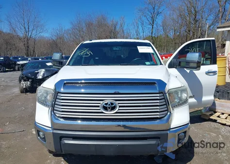 2014 Toyota Tundra Limited 5.7L V8 z USA, uszkodzony, nr VIN 5TFHY5F19EX327181